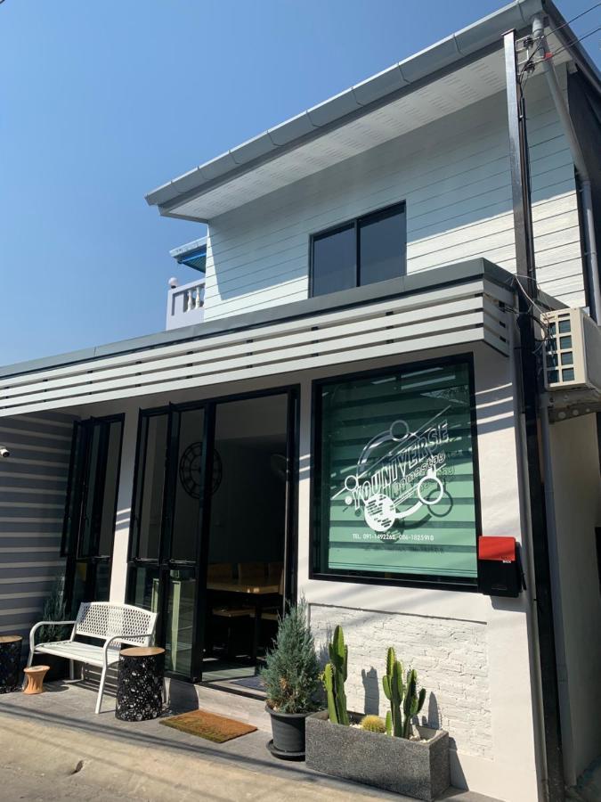 Youniverse Homestay Chiang Mai Luaran gambar