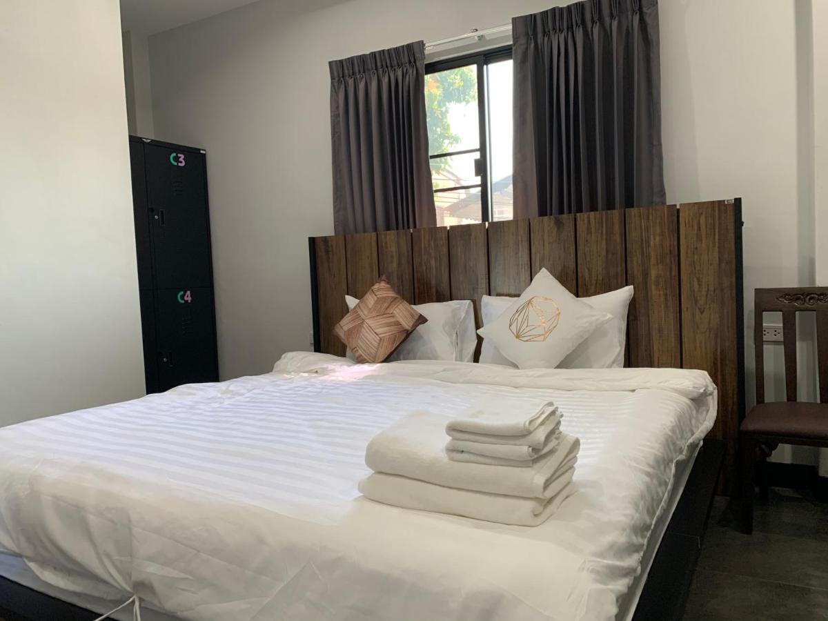 Youniverse Homestay Chiang Mai Luaran gambar